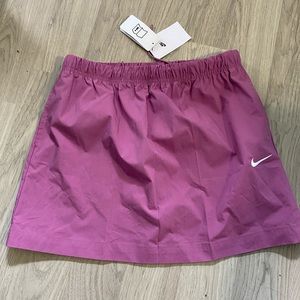 nwt pink medium nike skirt